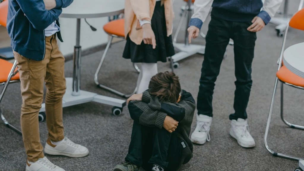 Proponen aplicar en Santa Fe multas millonarias y tareas comunitarias para padres de alumnos que cometan bullying