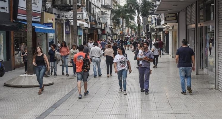 Fin de semana extra largo: cómo abrirá el comercio en Santa Fe
