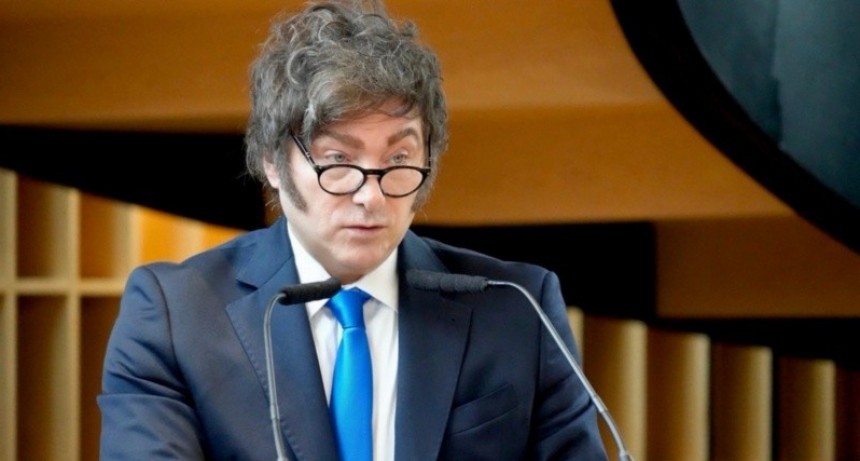Javier Milei respald&oacute; a Estudiantes en la disputa con la AFA tras la pol&eacute;mica del "pasillo" en el Gigante