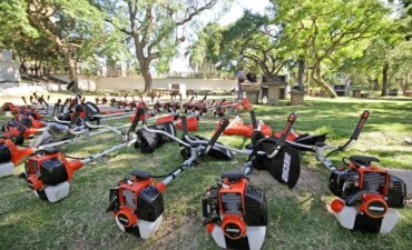 El Municipio incorpor&oacute; equipamiento para el mantenimiento de playas y parques