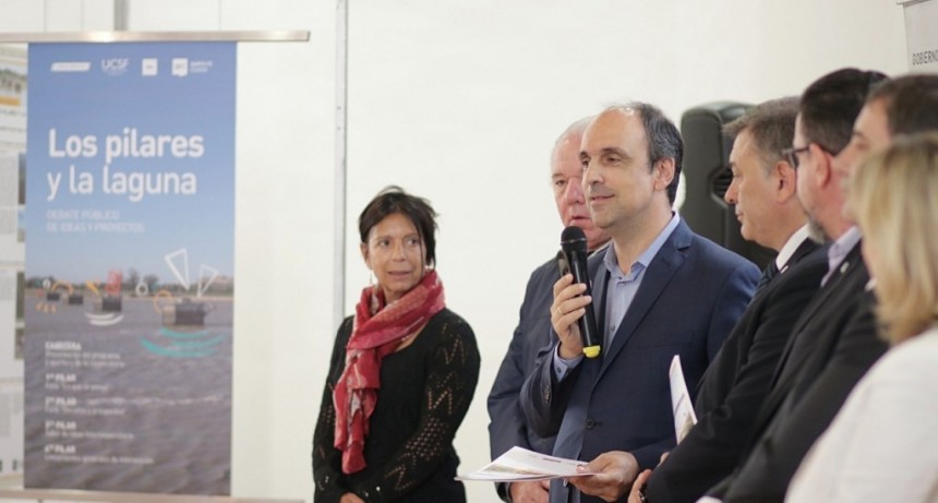 Corral recibi&oacute; los resultados del debate p&uacute;blico &ldquo;Los Pilares y la Laguna&rdquo;