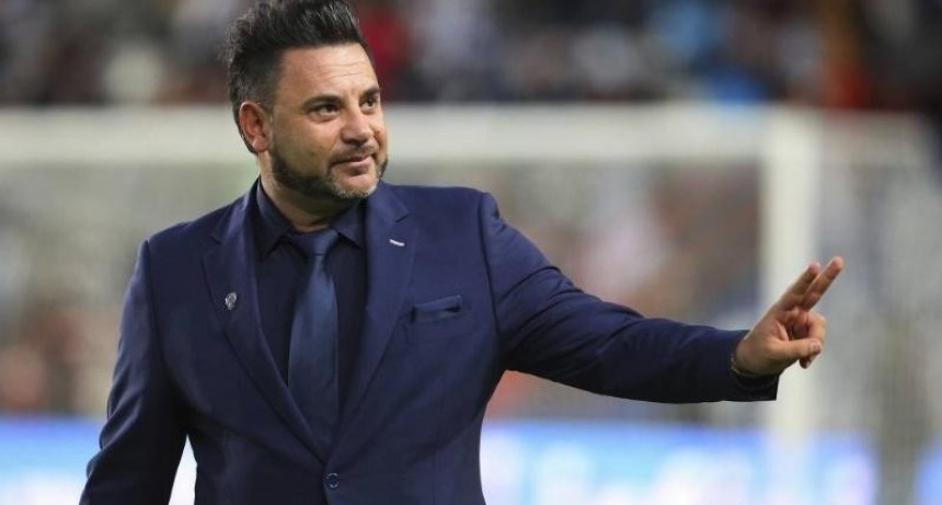 Mohamed es el nuevo t&eacute;cnico de Hurac&aacute;n