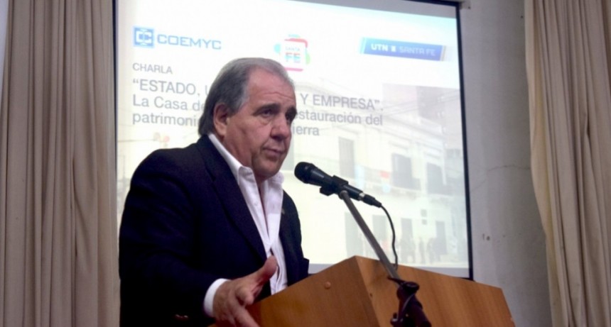 Se realiz&oacute; un panel sobre La casa del Brigadier