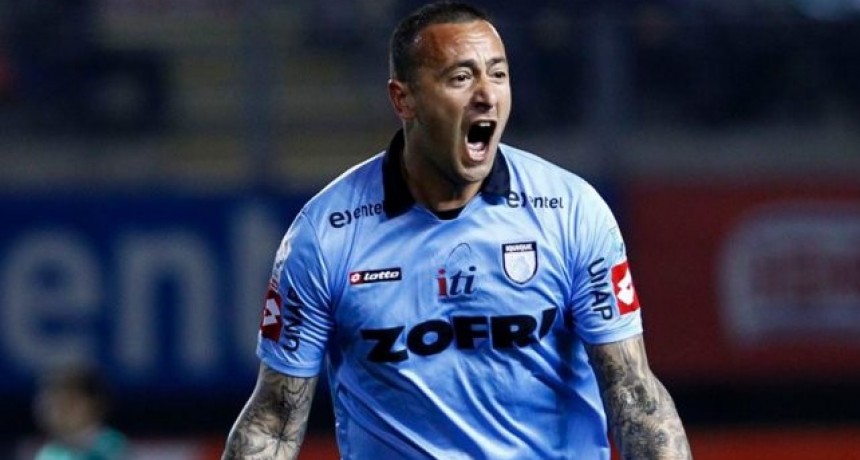 Rodrigo D&iacute;az anunci&oacute; su retiro del f&uacute;tbol