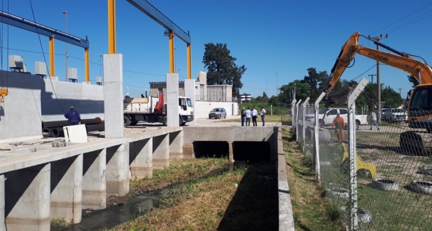 Comenz&oacute; la instalaci&oacute;n de la "Casabomba 0" en el barrio Centenario 