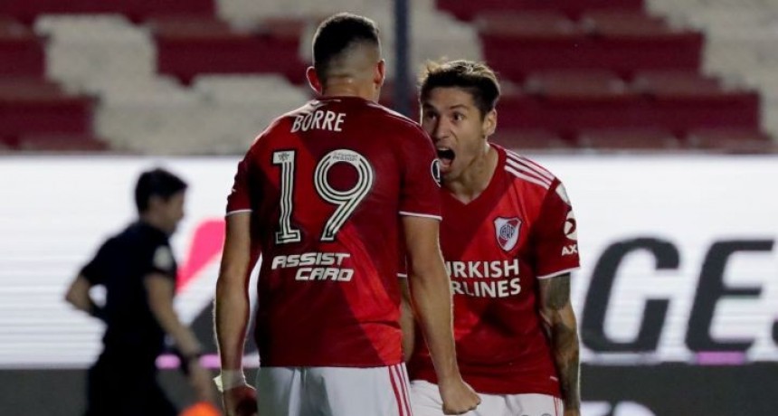 River gole&oacute; a Nacional y pas&oacute; a semifinales de la Copa Libertadores