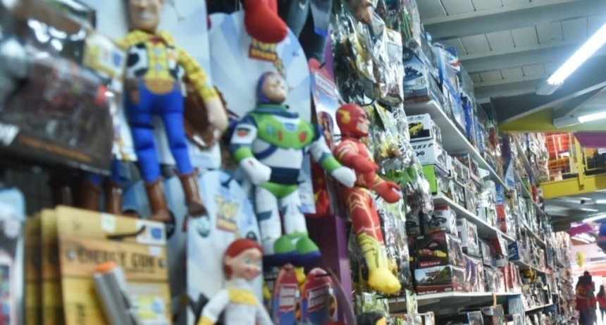 Regalos navide&ntilde;os: Derechos de los consumidores y consejos para una compra segura