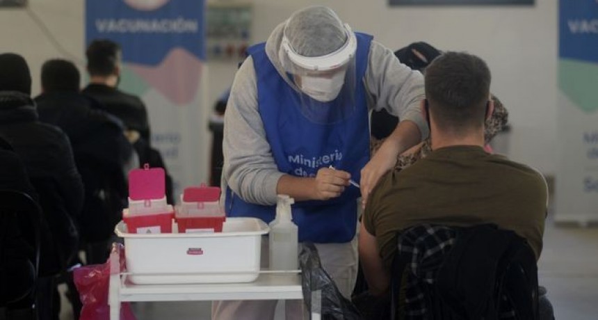 En Santa Fe comenzar&aacute;n a exigir el pase sanitario desde el 21 de diciembre