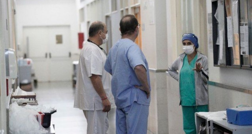 Suben los contagios de Covid entre personal de salud pero la situaci&oacute;n no es cr&iacute;tica