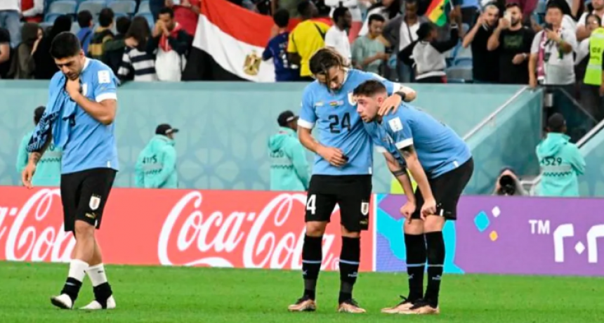Uruguay venci&oacute; a Ghana pero se qued&oacute; afuera
