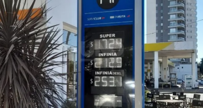 Aument&oacute; la nafta: YPF increment&oacute; este domingo 4% los combustibles