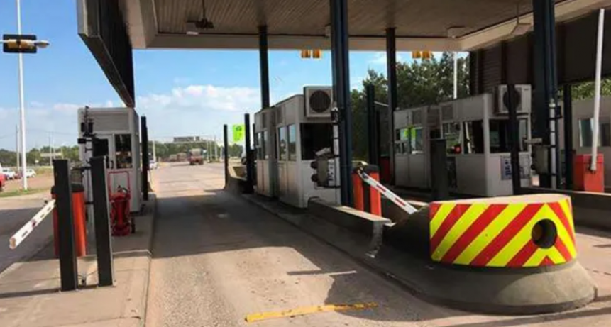 Buscan destrabar el conflicto con trabajadores de peajes en Santa Fe