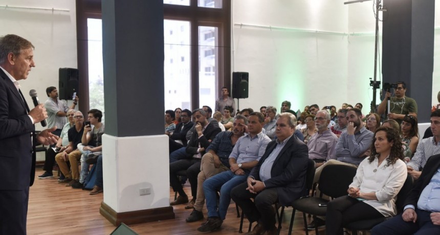 La Municipalidad present&oacute; el proyecto de ordenanza para licitar el sistema de colectivos