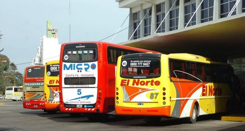 Colectivos de servicio interurbano suspendieron el servicio nocturno