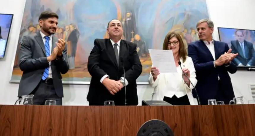 Juan Pablo Poletti asumi&oacute; como intendente de Santa Fe