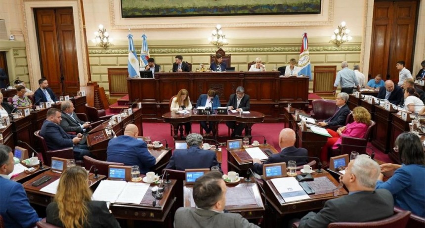 Legisladores de Santa Fe abrieron el debate por la reforma constitucional